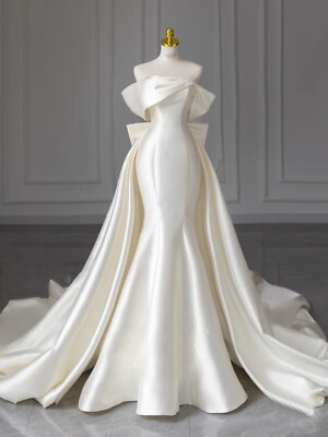 green emerald velvet dress Long White Satin Wedding Dress with Lace-Up Corset Off White / 6