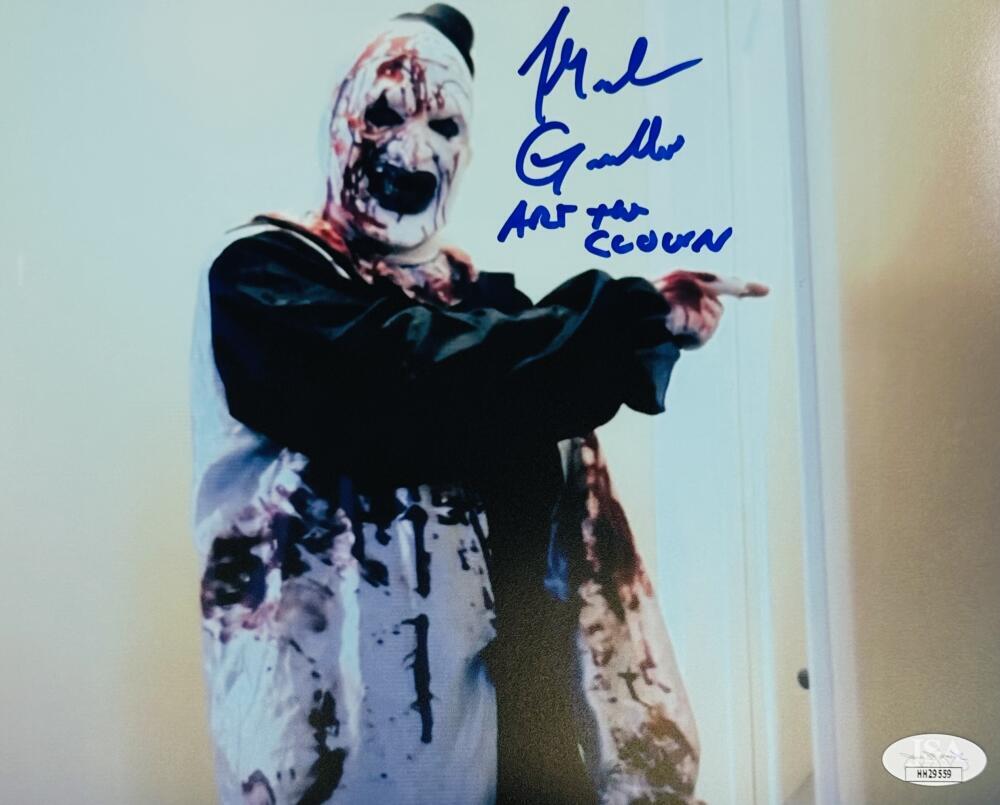 マイケル・ファスベンダー直筆サイン入り超大型写真…名探偵ポワロ　葬儀を終えて… マイケル・ファスベンダー直筆サイン入り超大型写真…名探偵ポワロ 葬儀