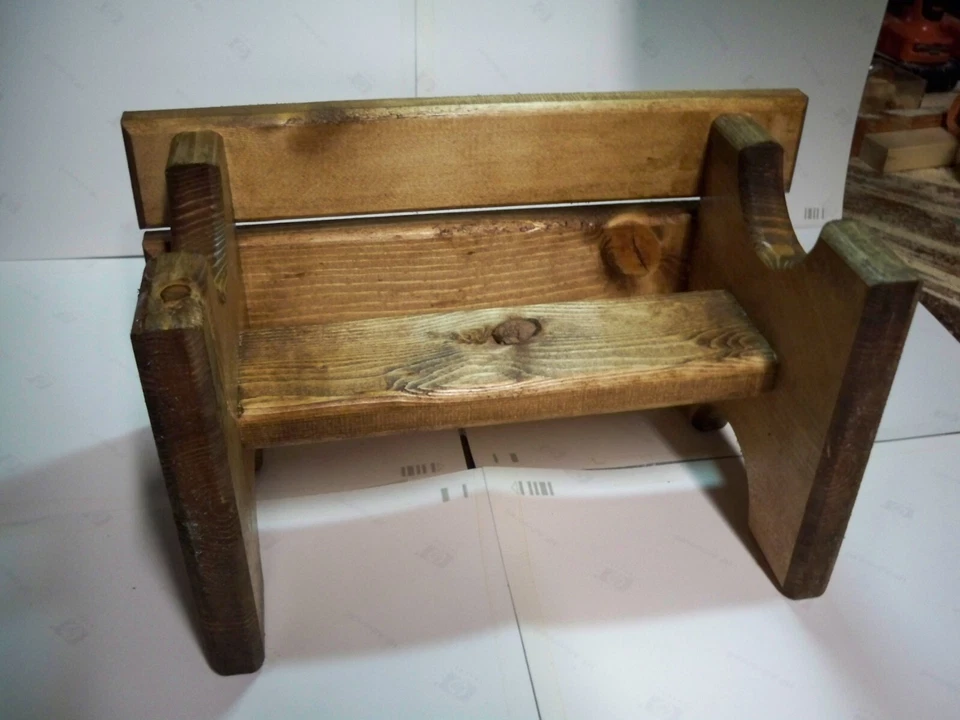 6" Handcrafted Wooden Step Stool, 6" high, Pine Coated  Early American Stain - Image 4 of 4