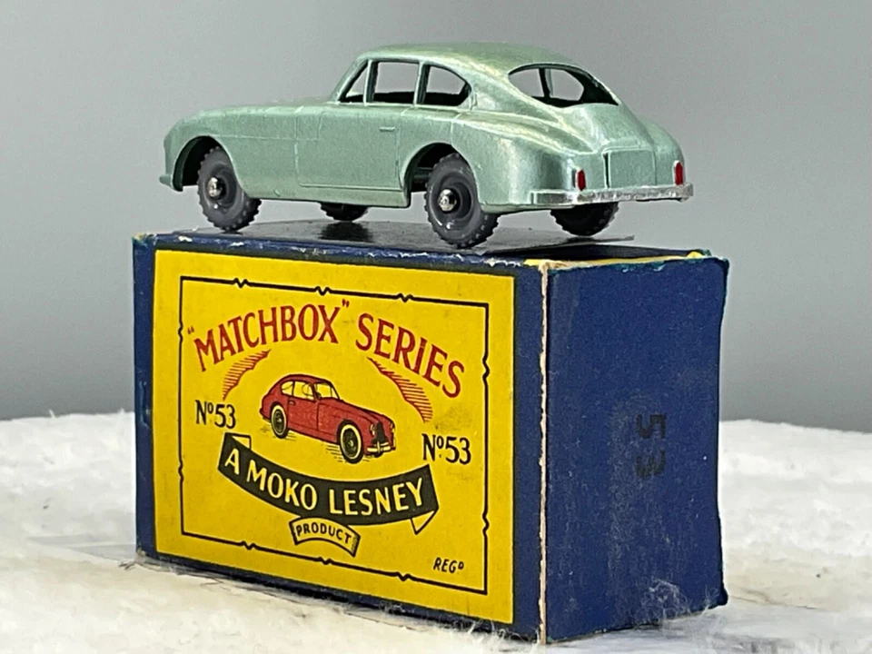 Matchbox lesneyNo.53A Aston Martin 1958 “G.P.W”Mint,Genuine in Original BoxN.O.S - Image 2 of 4