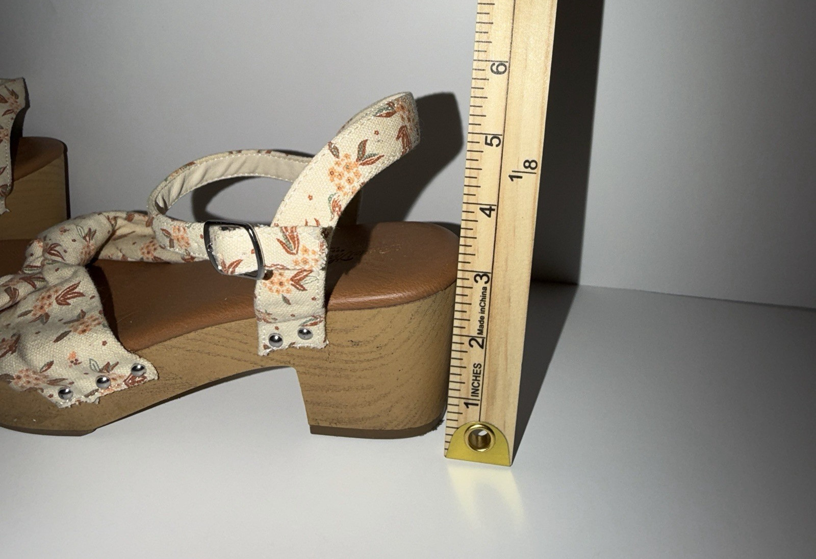 Universal Thread Floral Bow Platform Sandals Wome… - image 9