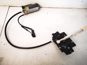 0130002427 Fahrersitz Stellmotor+  Volkswagen Passat DE1350357-36