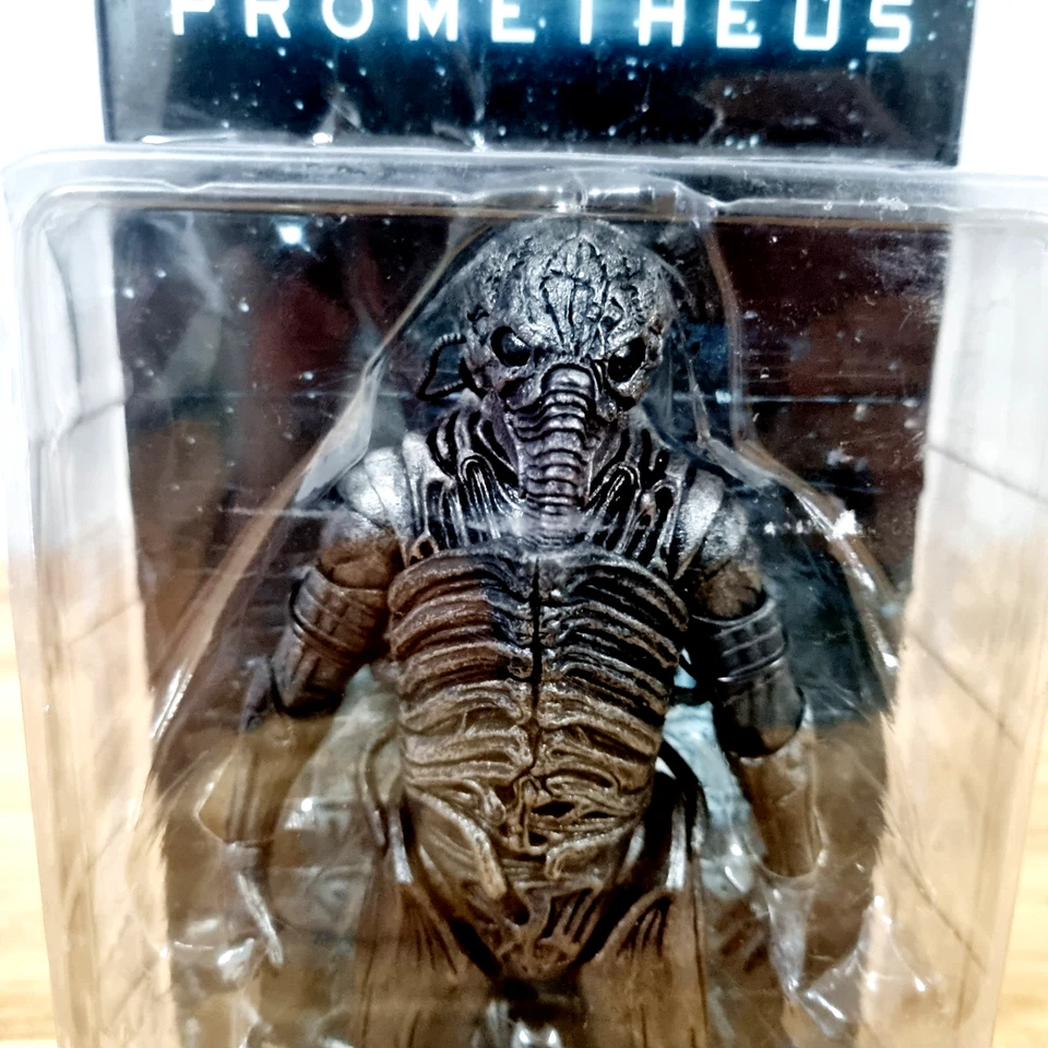 Traje de silla de ingeniero Prometheus NECA figura de acción carrete juguetes Alien Covenant en caja Foto 3 de 4