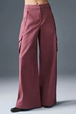 Alo Yoga Show Off Cargo Wide Leg Trouser (Regular) Burgundy Truffle Size M