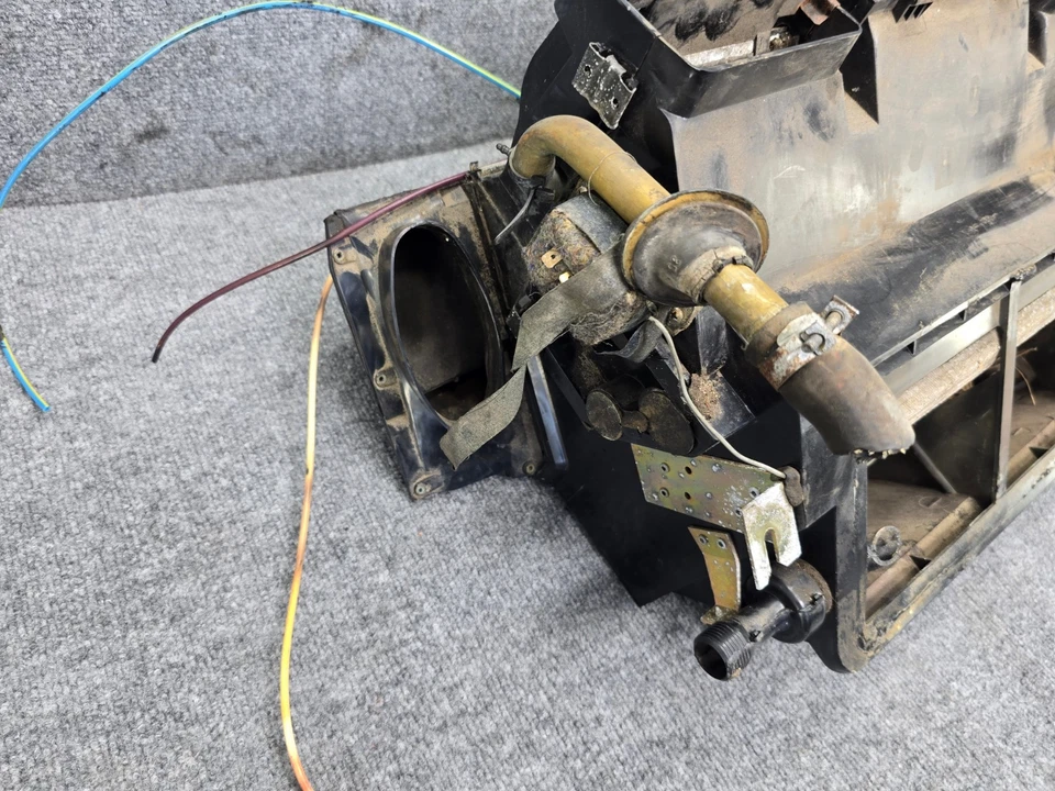 КОНДИЦИОНЕР ОТОПИТЕЛЬ КЛИМАТ-КОНТРОЛЬ ОСНОВНАЯ КОРОБКА MERCEDES R107 380SL 450SL 560SL OEM - Изображение 2 из 4