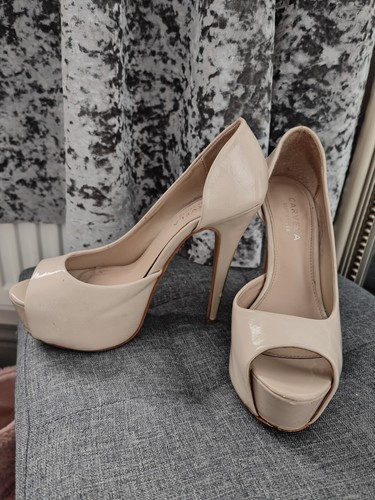 nude platform heels size 4