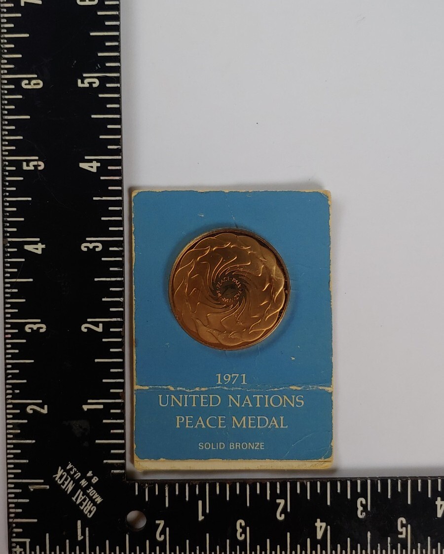 コレクション 1971 United Nations Peace Medal Al Worden's 1971 United Nations Peace Medal | RR Auction