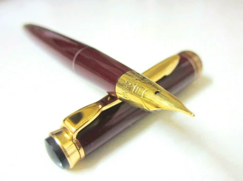 Collectable Old Stock Vintage Maroon Double ended Triumph Nib Fountain Pen