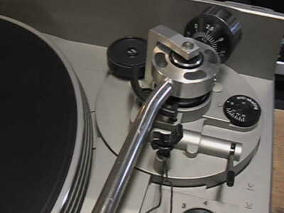 Technics ターンテーブル SL1950 Technics SL-1950 Direct Drive Automatic Turntable. Rare Vintage