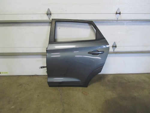 17-21 HYUNDAI TUCSON Left Rear Driver Door Coliseum Gray Metallic Z5G Privacy