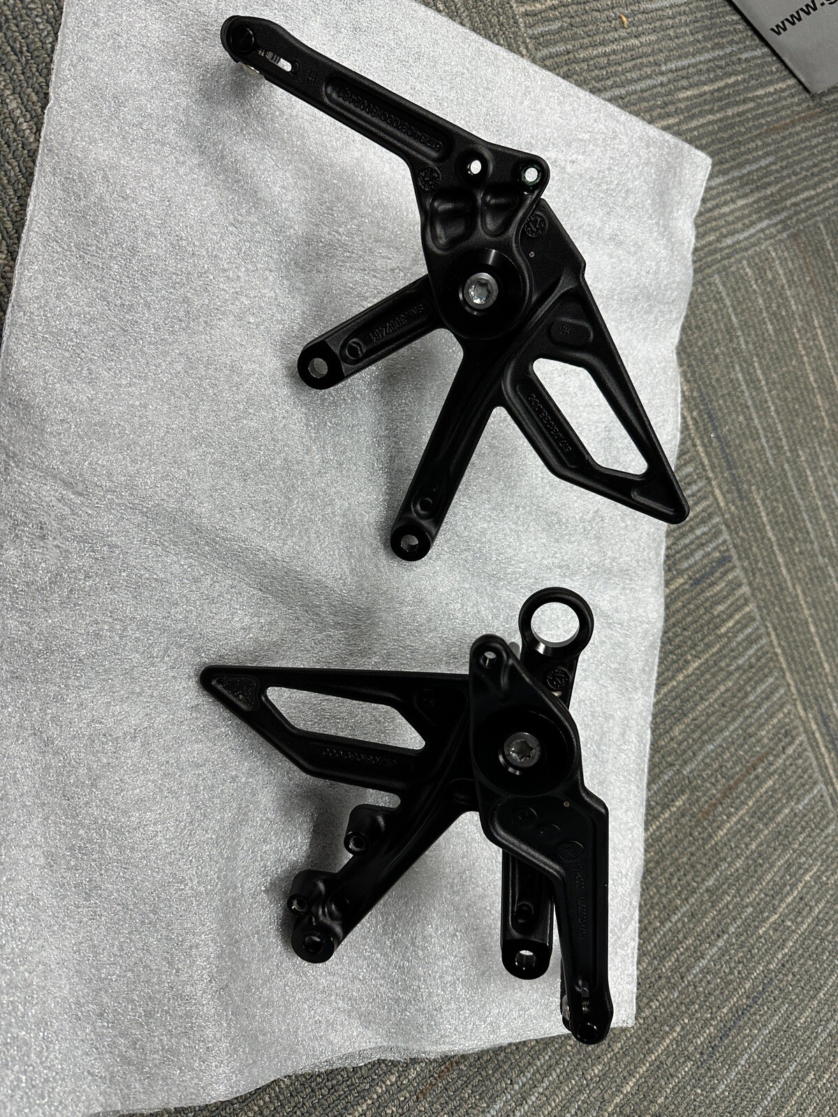 KTM 1290 Superduke Rearsets Rear Sets Pegs Foot Controls 2023 FREE