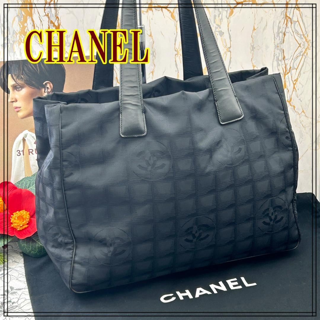 Chanel New Travel Line MM Tote Bag in Excellent Condition  
