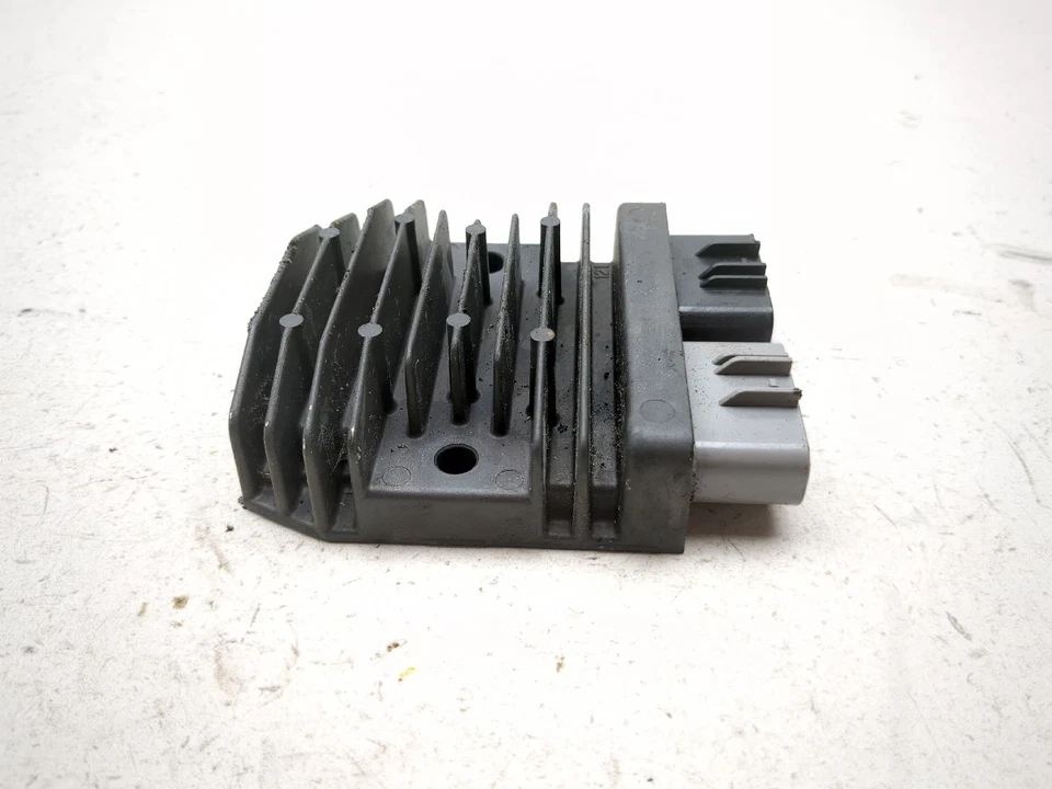 17-25 Honda Rebel 500 CMX500 Voltage Regulator Rectifier FH020AA - Image 4 of 4