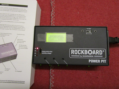 Rockboard Netzteil für Effektgeräte 230V Display Pedal Power Supply NEU OVP