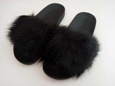 Women's Faux Slides Fuzzy Furry, Flat Sandal, Open Toe, Black Color.