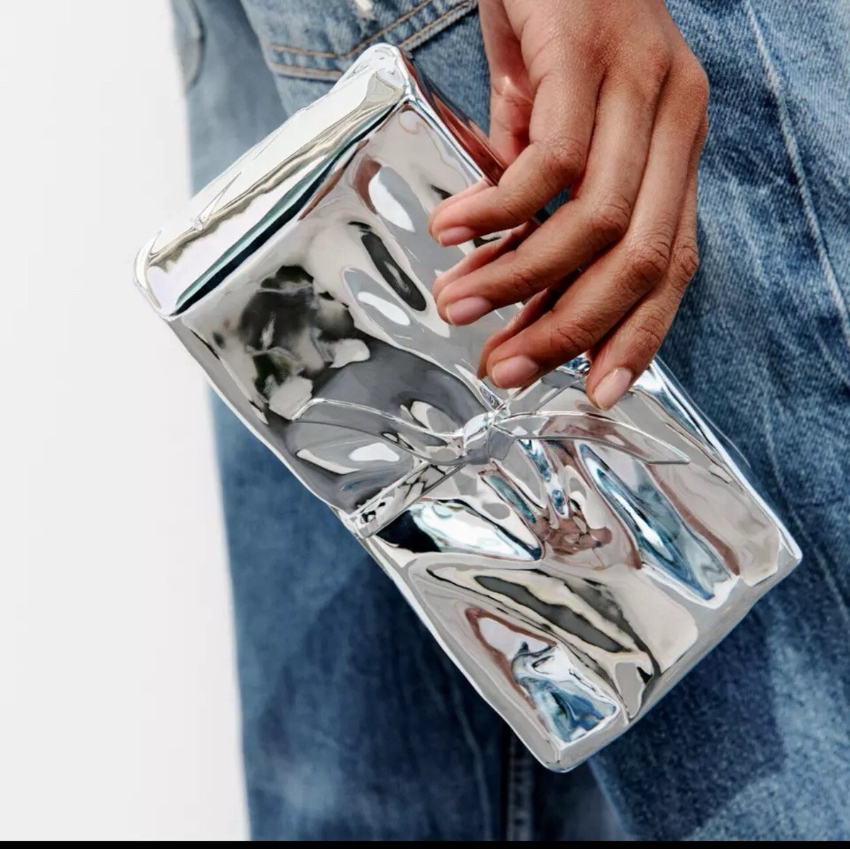 Zara Metallic Minaudiere Box Clutch Bag Chain Reflective Zara Metallic Minaudiere Box Clutch Bag Chain Reflective