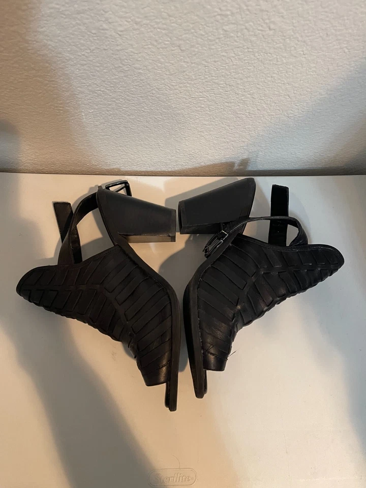 Jessica Simpson Celinna Tejido Peep Toe Slingback Negro Talla 8/38 Usado en Excelente Condición Foto 4 de 4