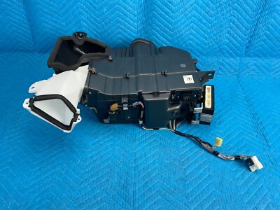 Toyota Lexus Land Cruiser LX470 Rear AC Cooling Evaporator 87030