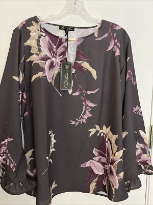 NWT DG2 by Diane Gilman Blouse size  Medium Gray Floral Bobo Chic V Neck