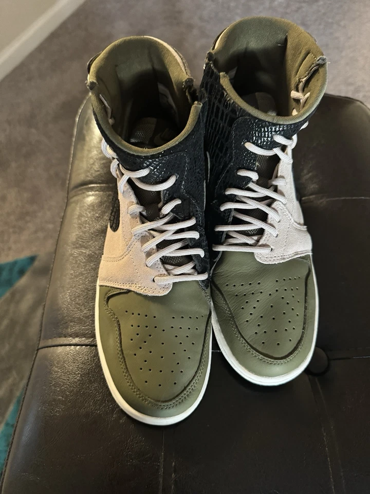 Size 8.5 - Air Jordan 1 Rebel XX Olive Canvas W - Image 4 of 4