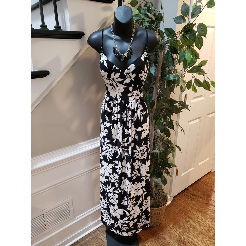 Maxi Vestido Largo American Living Para Mujer 14 Negro Blanco Floral Correa de Espagueti Foto 2 de 4