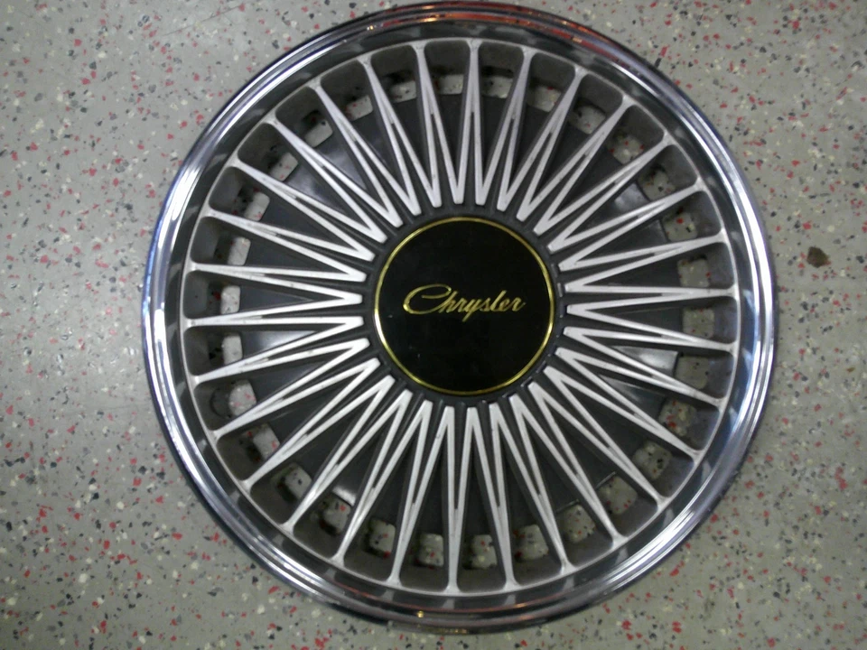 Chrysler Dynasty LeBaron New Yorker 1988-1992 14" OEM cubiertas de rueda 474 - juego/4 Foto 3 de 4