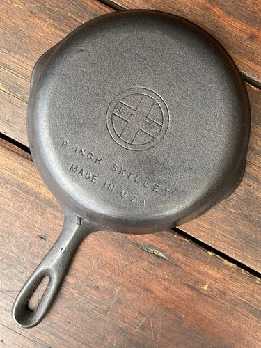 Griswold/Wagner Medium Logo #5 Cast Iron Skillet