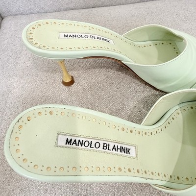 Manolo Blahnik Picoux 70 Gold Heel Leather Mule Sandals in Light