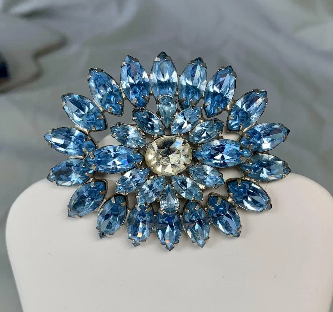 Cheap rhinestone hotsell brooches and pins