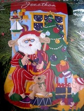 Christmas Holiday Dimensions Jumbo STOCKING Kit, SANTA'S WORKSHOP,8104,28",Elf