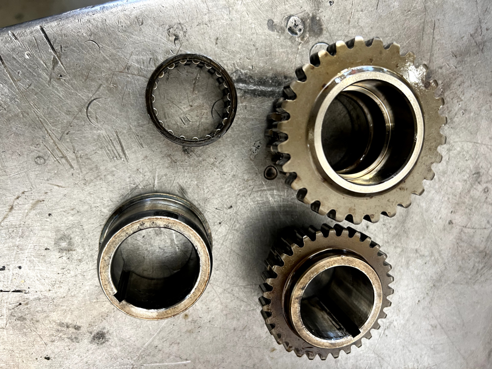 2014-2019 Maserati Ghibli 3.0 timing chain crankshaft crank shaft gear sprockets