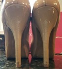 NINE & CO. WINTOLA Light Taupe/Beige PATENT LEATHER PLATFORM PUMP 5" HEEL 7.5 M — photo 7
