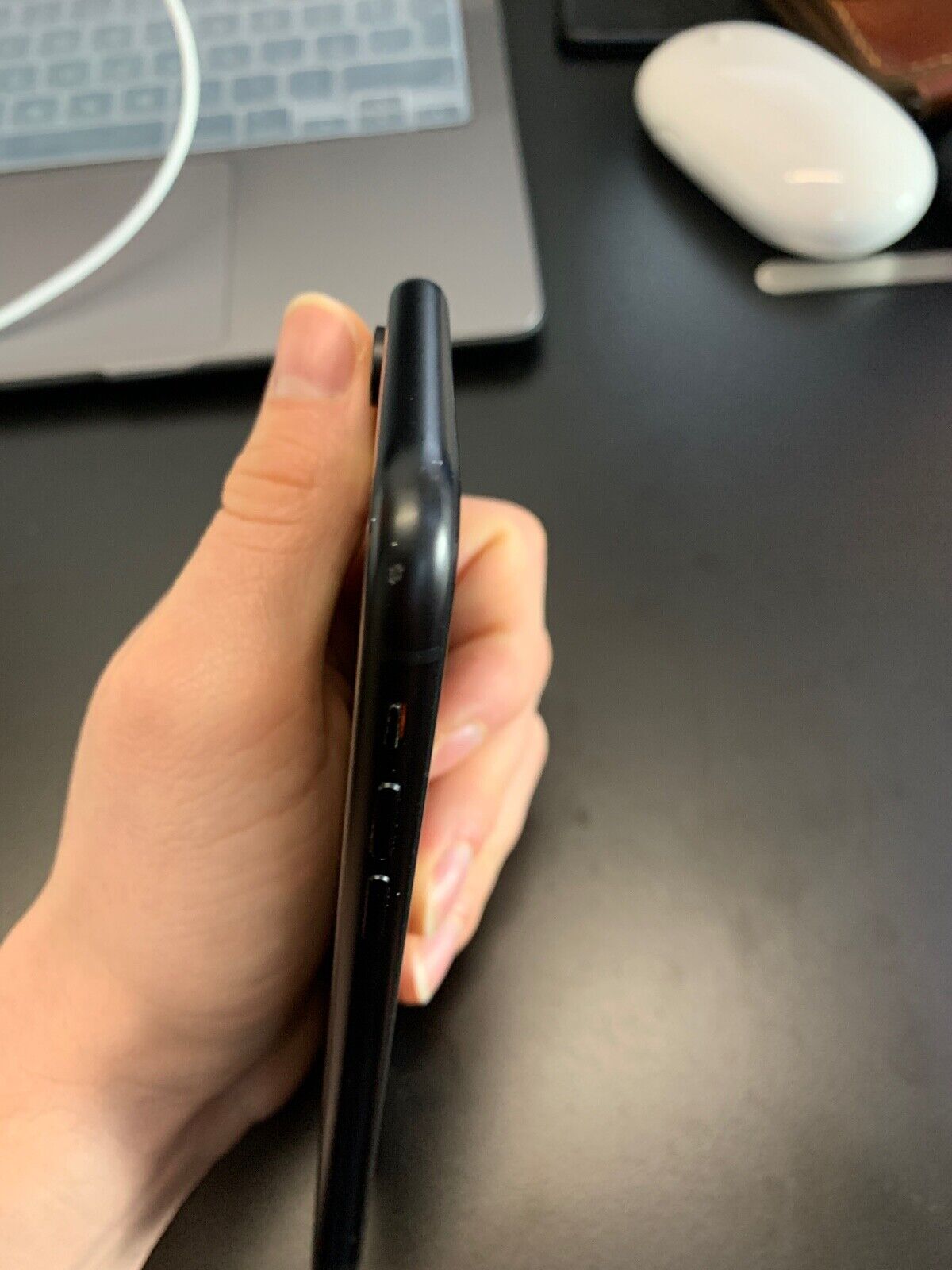 iPhone XR black Specjalna cena z natychmiastową dostawą
