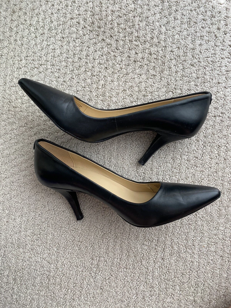 Michael kors store black pointed heels