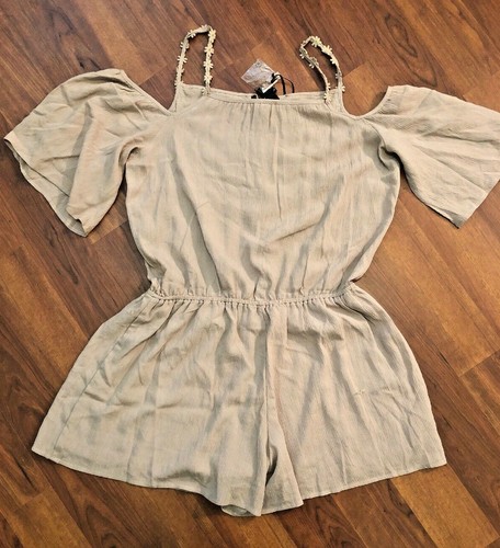 NWT LADIES SIZE L LOVPOSH LIGHT BROWN COLD SHOULDER ONE PIECE SHORTS ROMPER - Picture 7 of 7