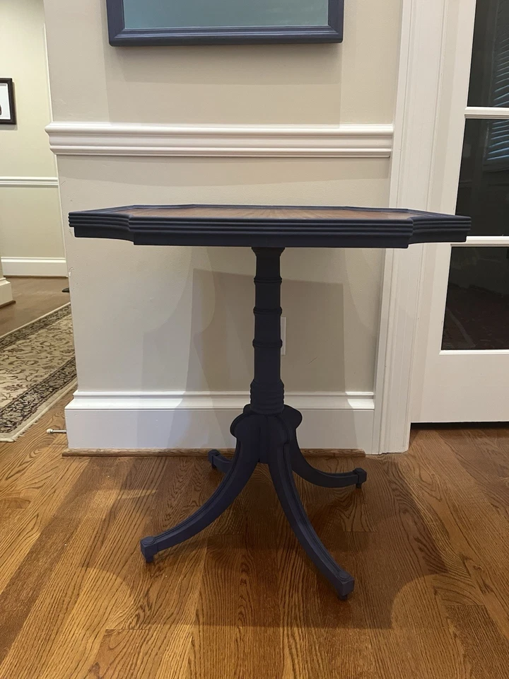 Mesa de recibidor y espejo de pared vintage pintado restaurado Foto 3 de 4