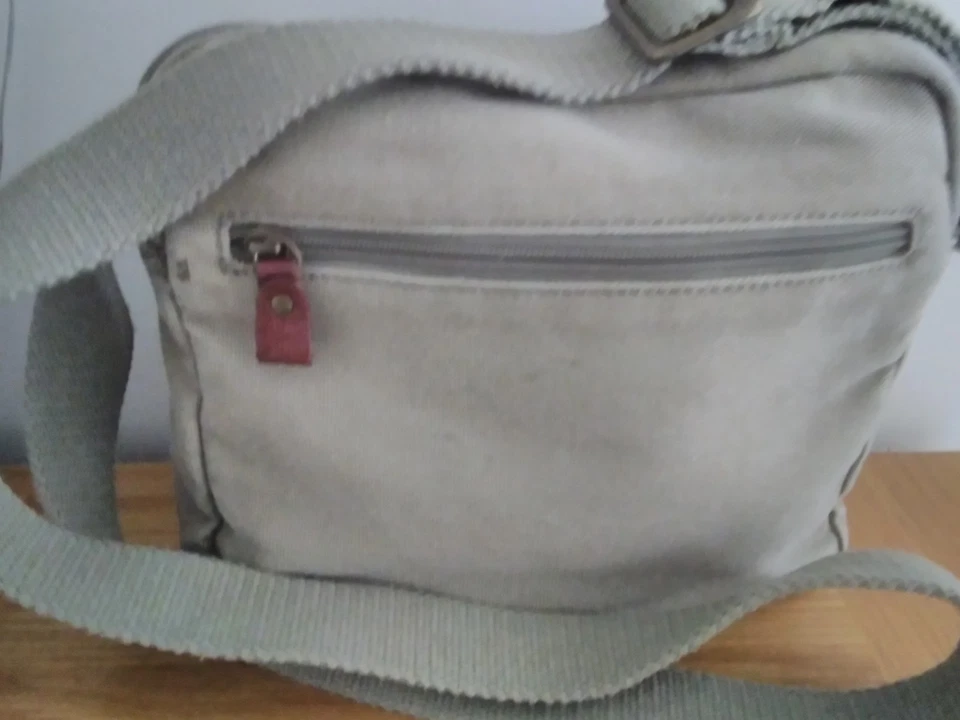 Troop London khaki canvas crossbody shoulder bag - Image 2 of 4