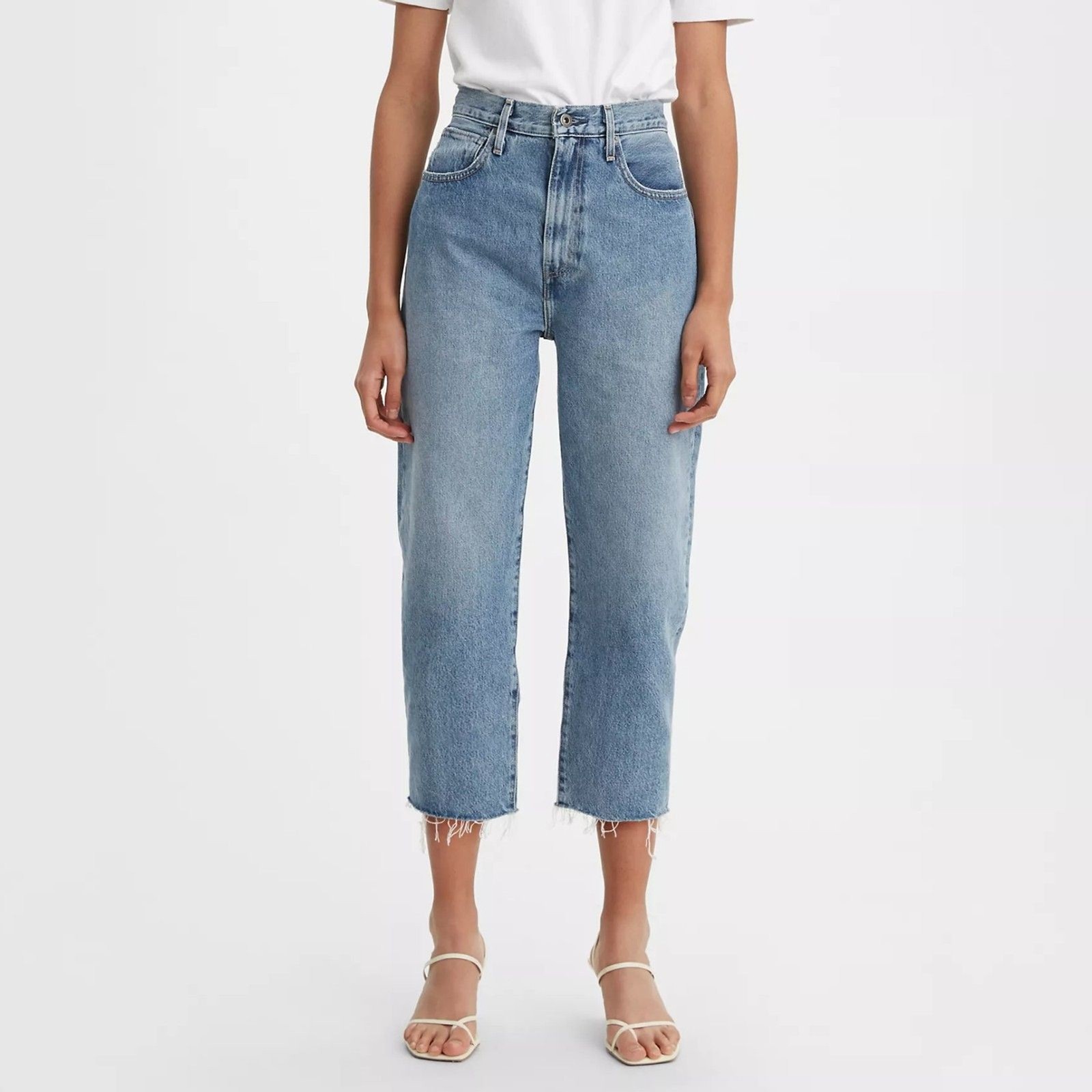 Levis Made Crafted High Rise Barrel Crop Jean Frayed Hem Size 27 Distressed