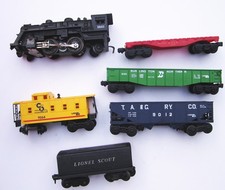 Vintage Lionel Electric Train O Gauge Set Good Untested Plastic 6 Cars AS IS