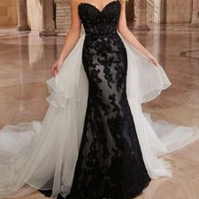 Black And White Gothic Mermaid Wedding Dresses Strapless Lace Vintage BridalGown