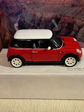 2001 MINI COOPER  DIECAST CAR PULL-BACK.  1:24 SCALE.  SUNNY SIDE.  WHITE/RED.