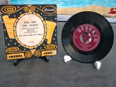 1 x UK EPA  Bill Haley And The Comets Dimm Dim The Lights Decca 9129