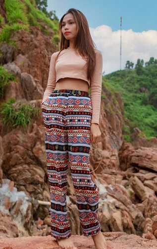 Woman's Boho Baggy Harem Yoga Pants, Hippie Wide Leg Thai Style Trousers - Picture 9 of 100