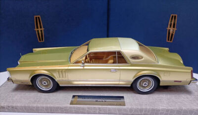 AMC 1/18 Resin car model Lincoln Continental Mark V Limited
