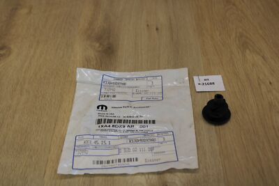 Mopar 1XA48DX9AB Trim Panel Retainer NOS NEU genuine xn21688