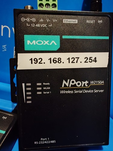 MOXA NPort W2150A-EU 1-port wireless serial server - Picture 2 of 6