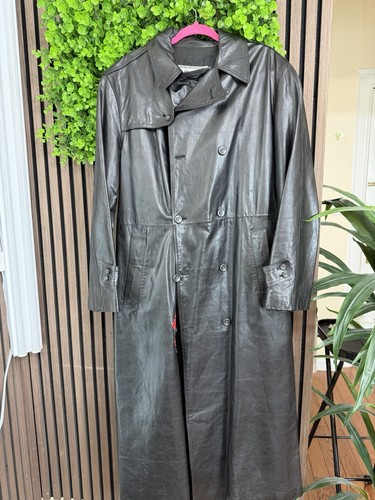 Versace, Vintage Gianni Versace Leather Trench Coat Made in Italy – Black