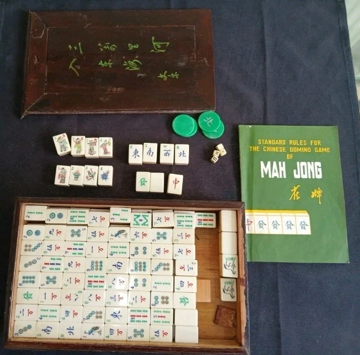 Mahjong Set Oriental Wood Box 152 Tiles 4 Green Tokens Mahjong Jongg 1920s Rare - Image 2 of 4
