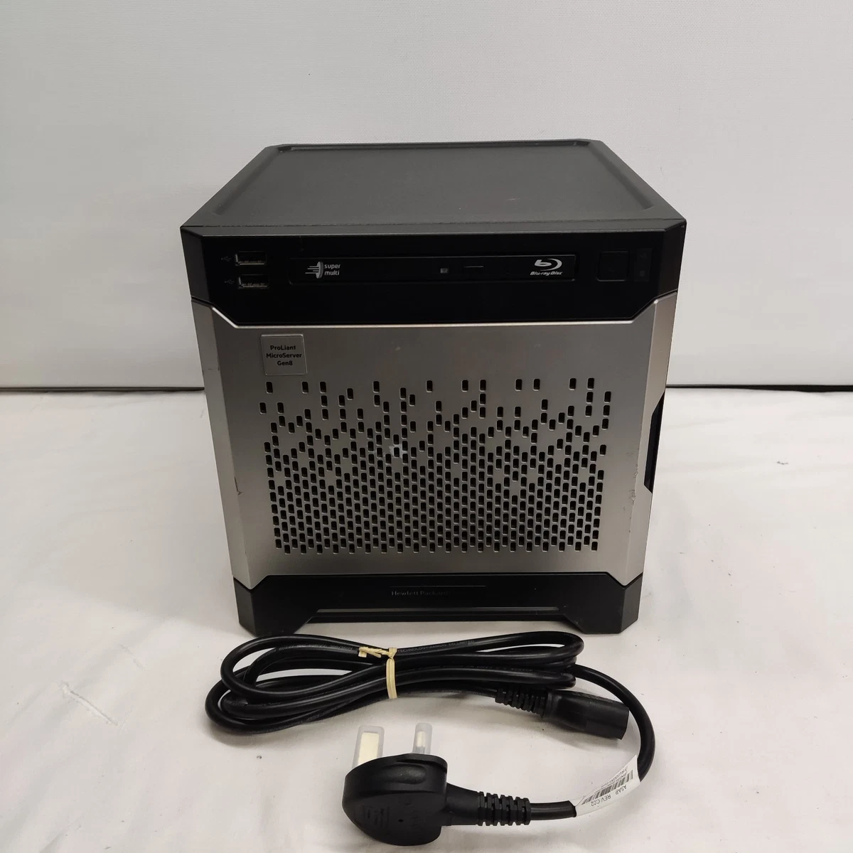 HP Microserver G8 4LFF, Intel Core I3-3240, 16GB RAM, 2x300GB + 2x500GB HDD, Reconditionné