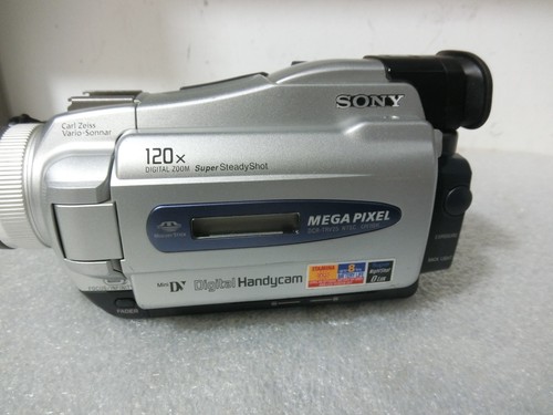 Sony Handycam DCR-TRV25 Mini DV Camcorder - Picture 2 of 2